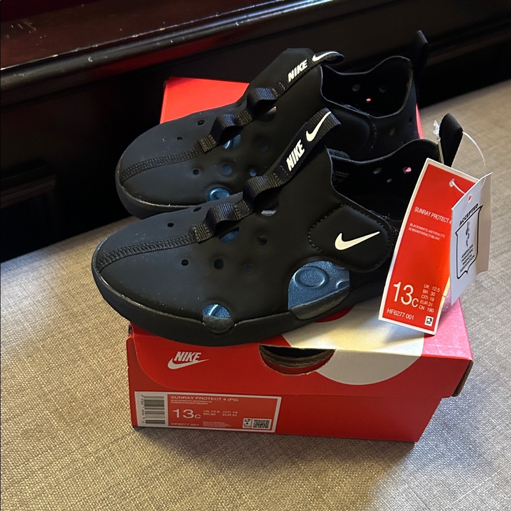 Nike Kids Black Water Shoes
